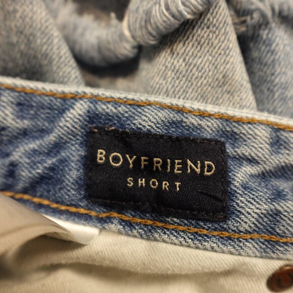 Lucky Brand Boyfriend Denim Shorts Women’s 6/28 Light Wash 5” Distressed Raw Hem - Picture 4 of 12